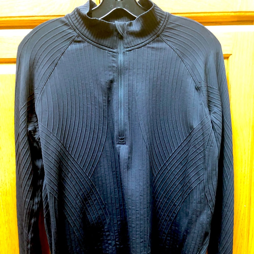 Lululemon black half zip ~ size 12